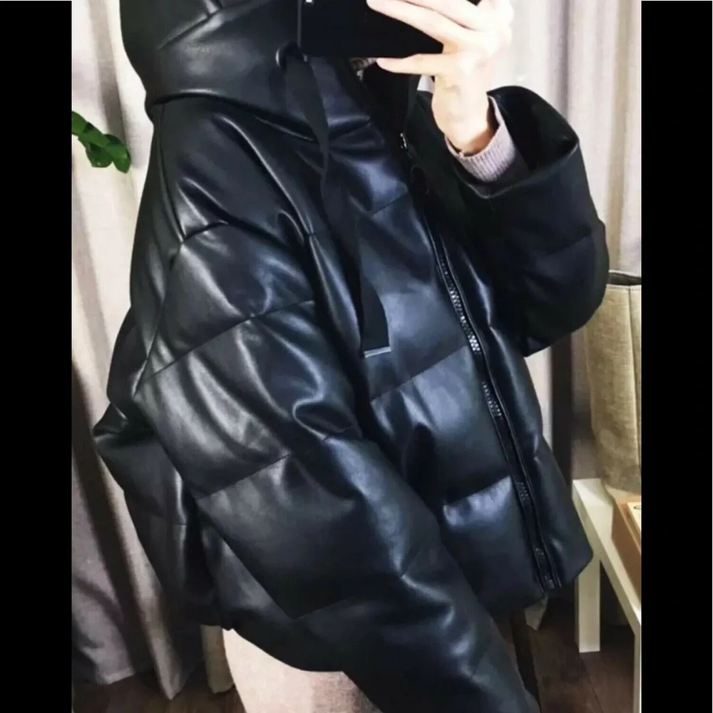 ZARA Black Faux Leather Puffer Jacket sz Medium